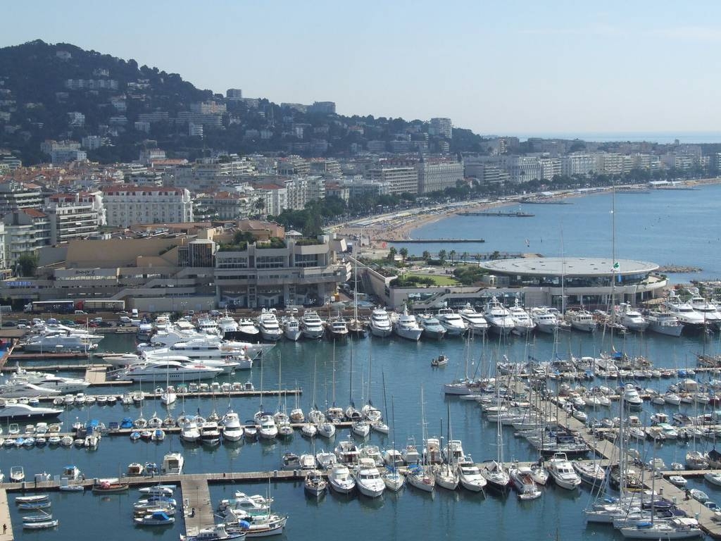 Venez découvrir les meilleurs restaurants halal de Cannes cover image