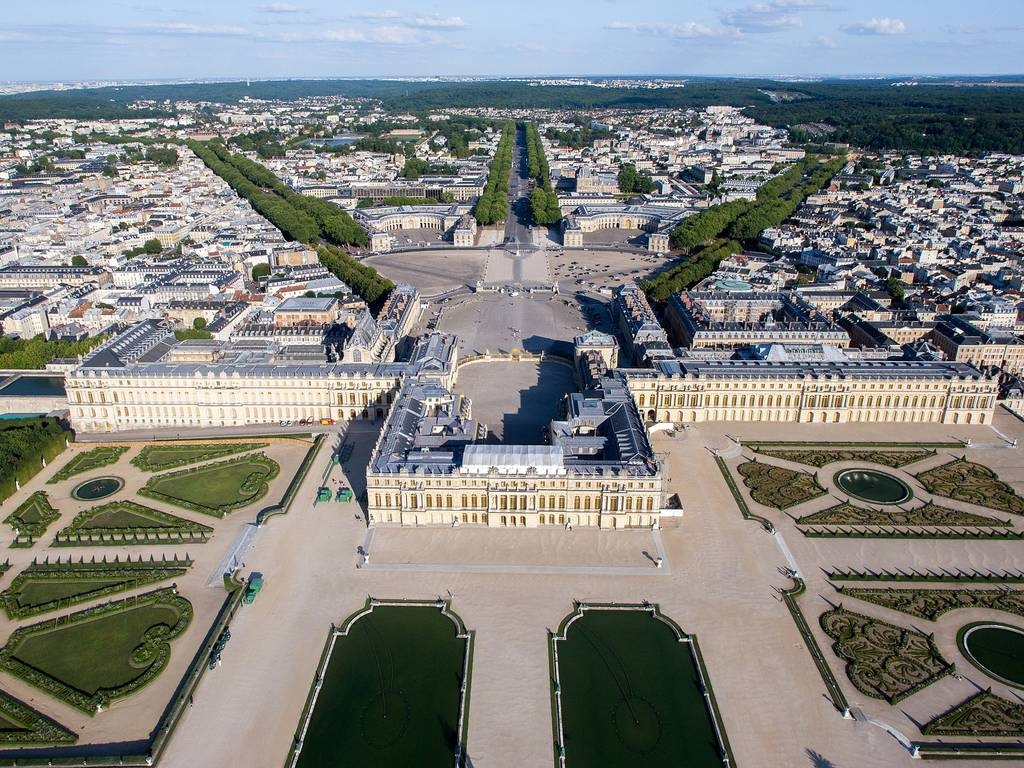 Découvrez les meilleurs restaurants halal de Versailles cover image
